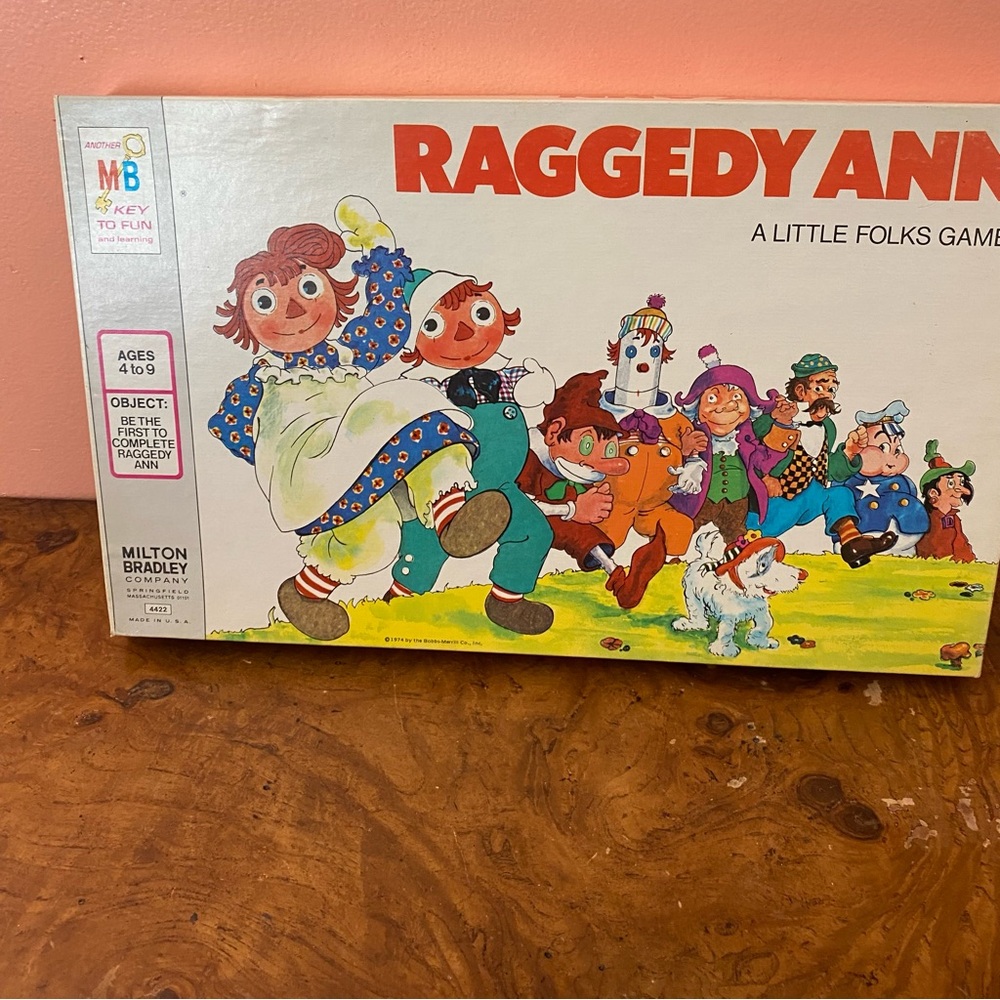 1974 Milton Bradley Raggedy Ann A Little Folks Board Game 4422 USA
